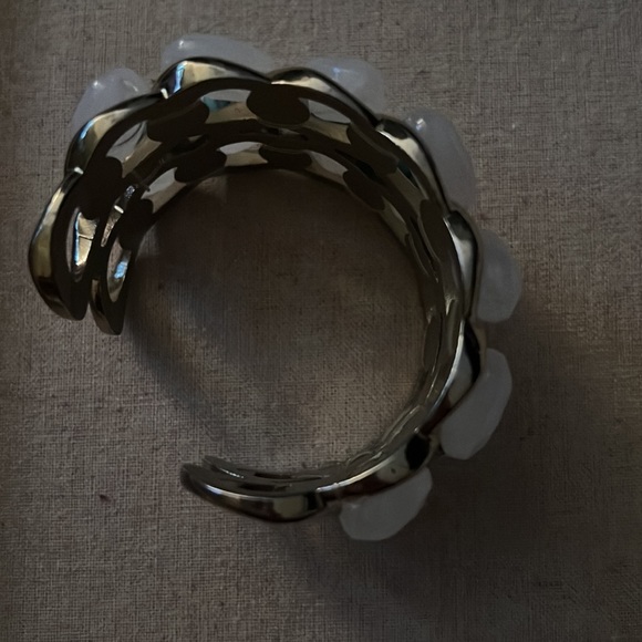 White and Turquoise Stone Bracelet - Picture 2 of 3